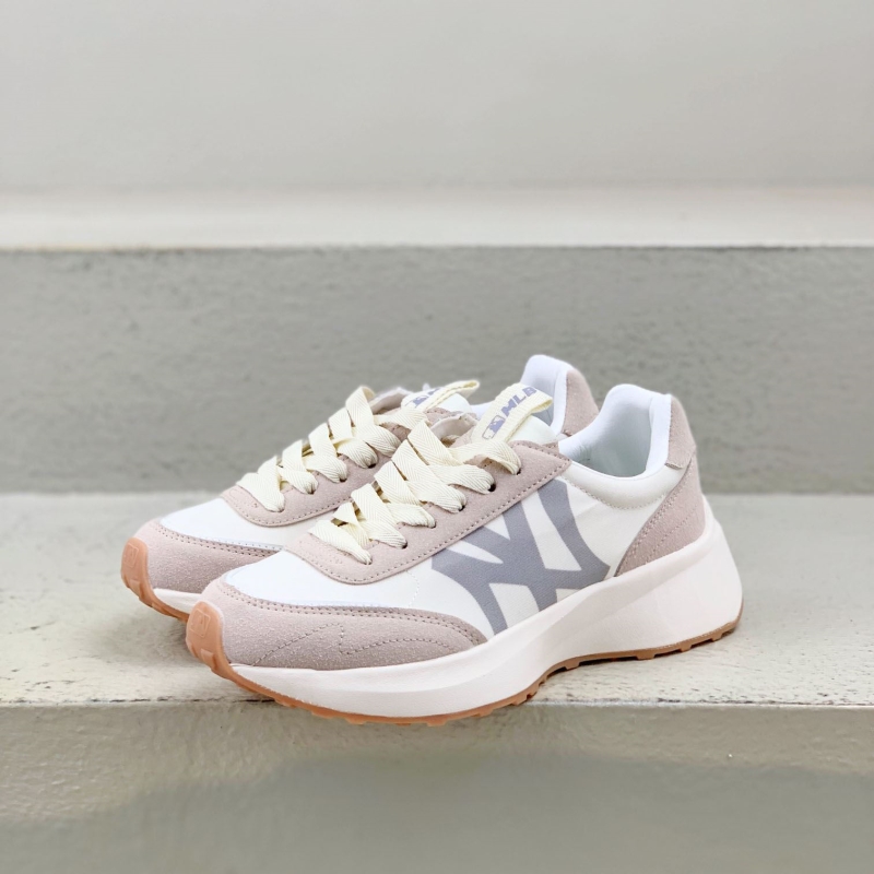 G*u*i casual shoes